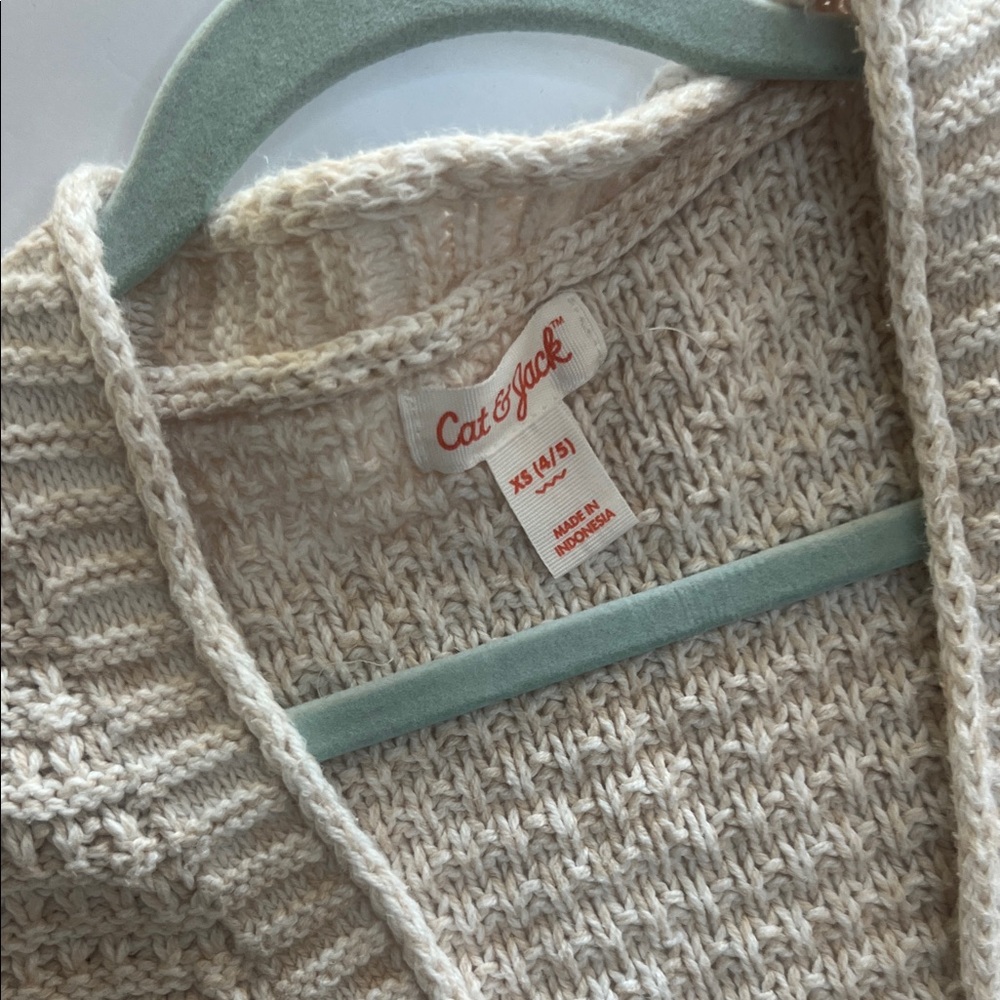 Cat & Jack Cream Textured Cardigan Girls size 4/5 - Picture 2 of 6
